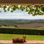 Montelisi Vila