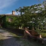 Montelisi Vila
